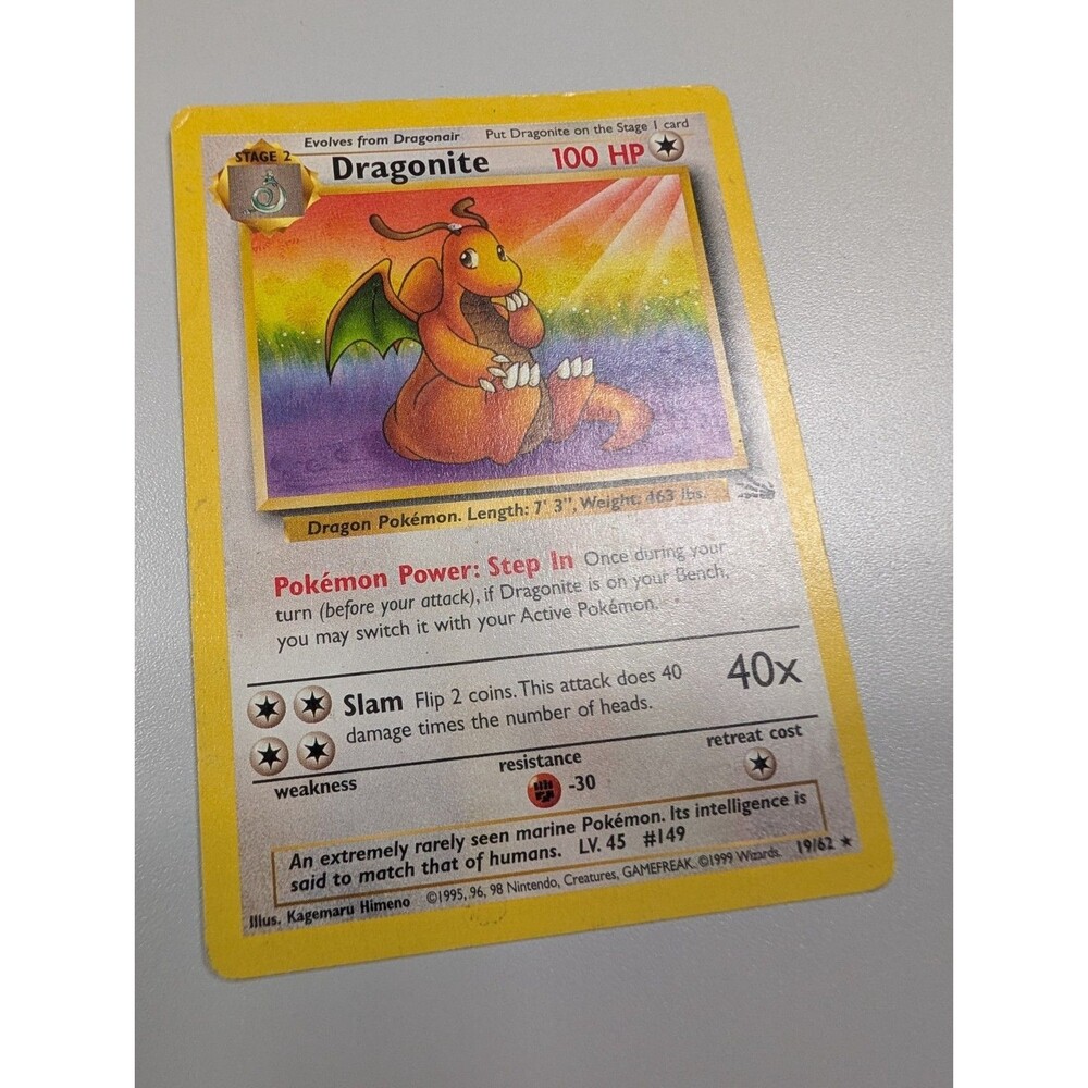 Dragonite 19/62 Fossil Regular pokemon card rare Vintage 90s
